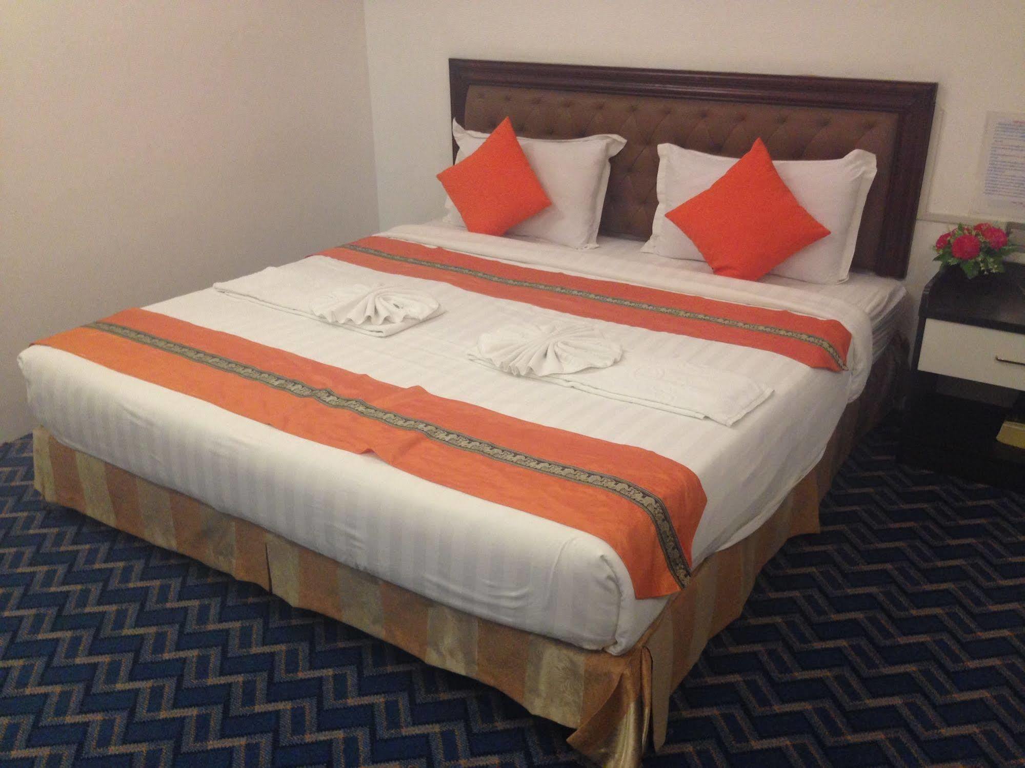 Perfect Hotel Mandalay Ngoại thất bức ảnh